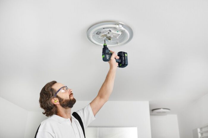 Akumulatorowa wiertarko-wkrętarka TXS 18-Basic + Bateria