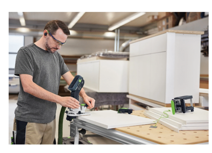 Mod. frezarka do krawędzi aku. MFKC 700 KA EB-Basic