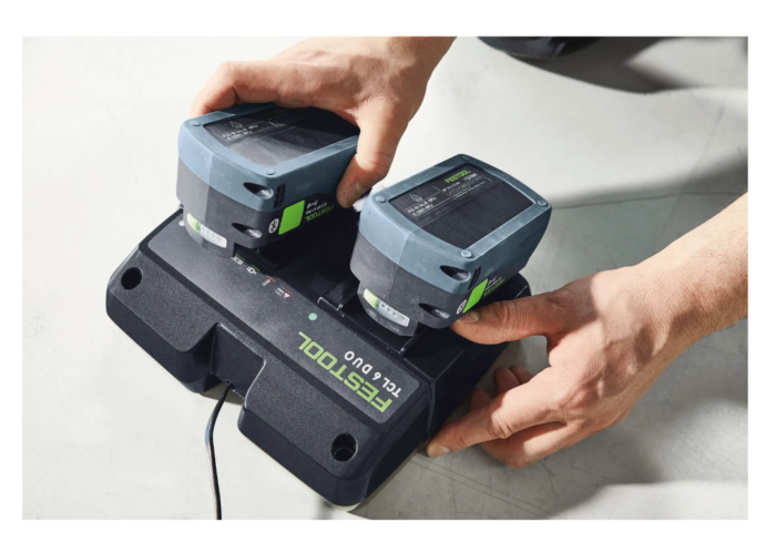 Szybka ładowarka TCL 6 DUO